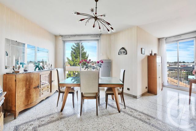 Appartement F3 à vendre - 4 pièces - 87.94 m2 - SATHONAY CAMP - 69 - RHONE-ALPES - Century 21 Agence Du Camp