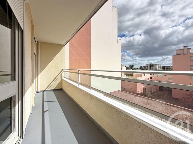 Appartement T2 à vendre - 2 pièces - 46.21 m2 - RILLIEUX LA PAPE - 69 - RHONE-ALPES - Century 21 Agence Du Camp