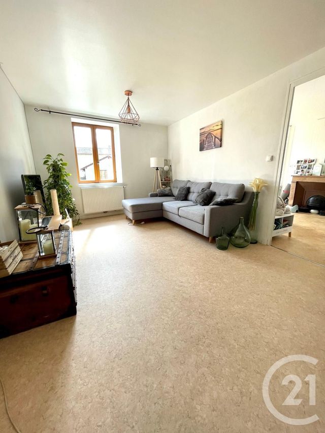 Afficher la photo en grand Appartement T3 à vendre - 3 pièces - 71.04 m2 - COLLONGES AU MONT D OR - 69 - RHONE-ALPES - Century 21 Agence Du Camp