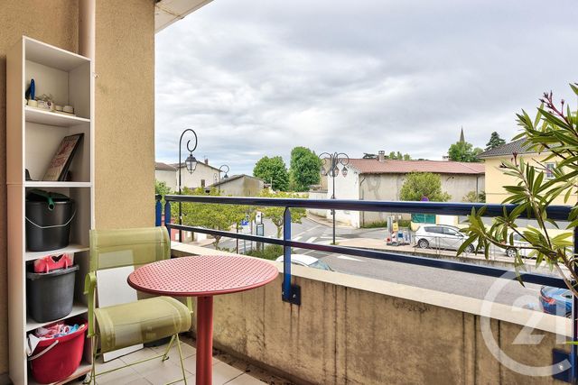 Appartement F3 à vendre - 3 pièces - 69.6 m2 - SATHONAY VILLAGE - 69 - RHONE-ALPES - Century 21 Agence Du Camp Appartement F3 à vendre - 3 pièces - 69.6 m2 - SATHONAY VILLAGE - 69 - RHONE-ALPES - Century 21 Agence Du Camp
