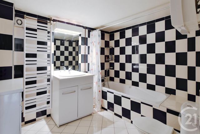 maison à vendre - 5 pièces - 155.0 m2 - SATHONAY VILLAGE - 69 - RHONE-ALPES - Century 21 Agence Du Camp