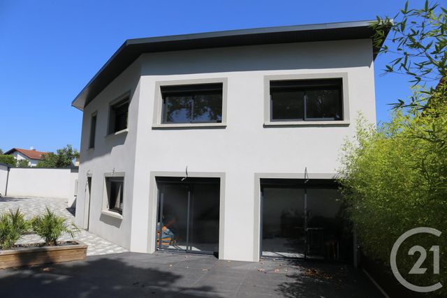 Afficher la photo en grand maison à vendre - 6 pièces - 160.0 m2 - RILLIEUX LA PAPE - 69 - RHONE-ALPES - Century 21 Agence Du Camp