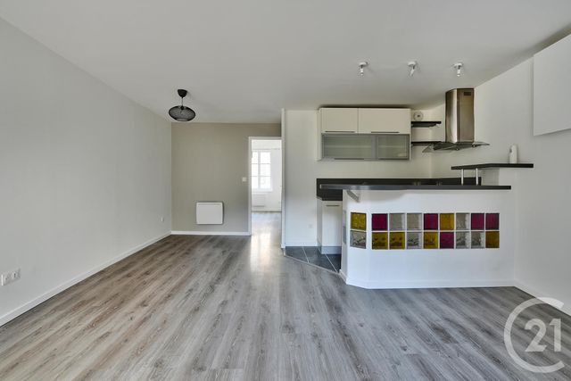 Appartement F3 à vendre - 3 pièces - 54.5 m2 - MONTLUEL - 01 - RHONE-ALPES - Century 21 Agence Du Camp