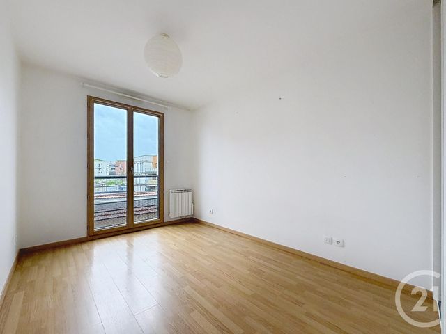 Appartement F4 à vendre - 4 pièces - 88.81 m2 - SATHONAY CAMP - 69 - RHONE-ALPES - Century 21 Agence Du Camp