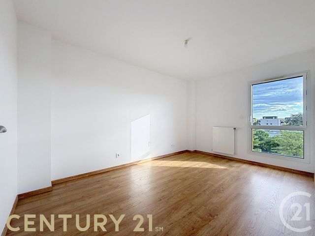 Appartement T3 à vendre - 3 pièces - 62.8 m2 - SATHONAY CAMP - 69 - RHONE-ALPES - Century 21 Agence Du Camp