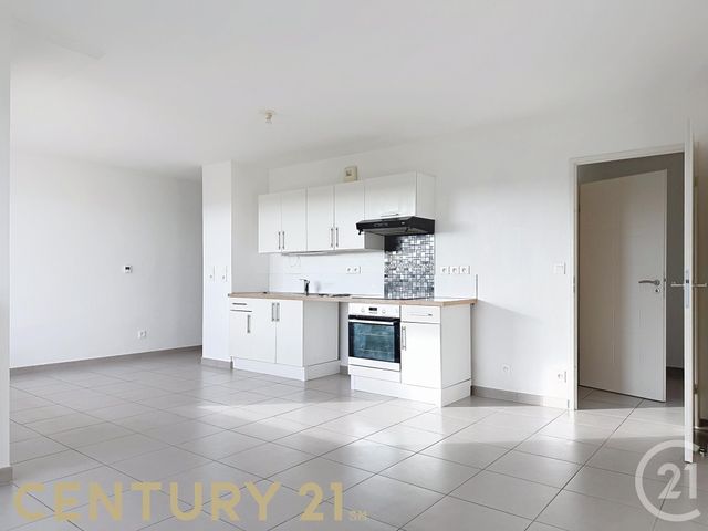 Appartement T3 à vendre - 3 pièces - 62.8 m2 - SATHONAY CAMP - 69 - RHONE-ALPES - Century 21 Agence Du Camp