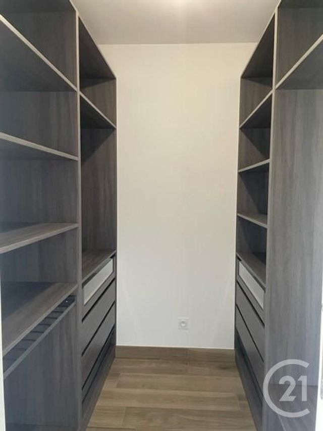 maison à louer - 5 pièces - 146.0 m2 - ST CYR AU MONT D OR - 69 - RHONE-ALPES - Century 21 Agence Du Camp