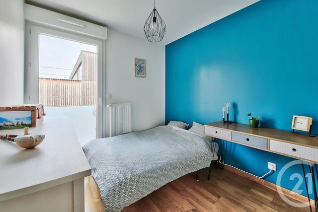 Appartement F3 à vendre - 3 pièces - 72.2 m2 - RILLIEUX LA PAPE - 69 - RHONE-ALPES - Century 21 Agence Du Camp