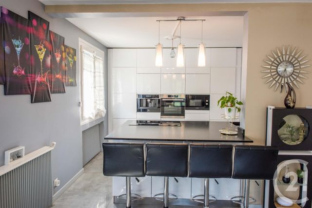 maison à vendre - 5 pièces - 169.5 m2 - SATHONAY CAMP - 69 - RHONE-ALPES - Century 21 Agence Du Camp