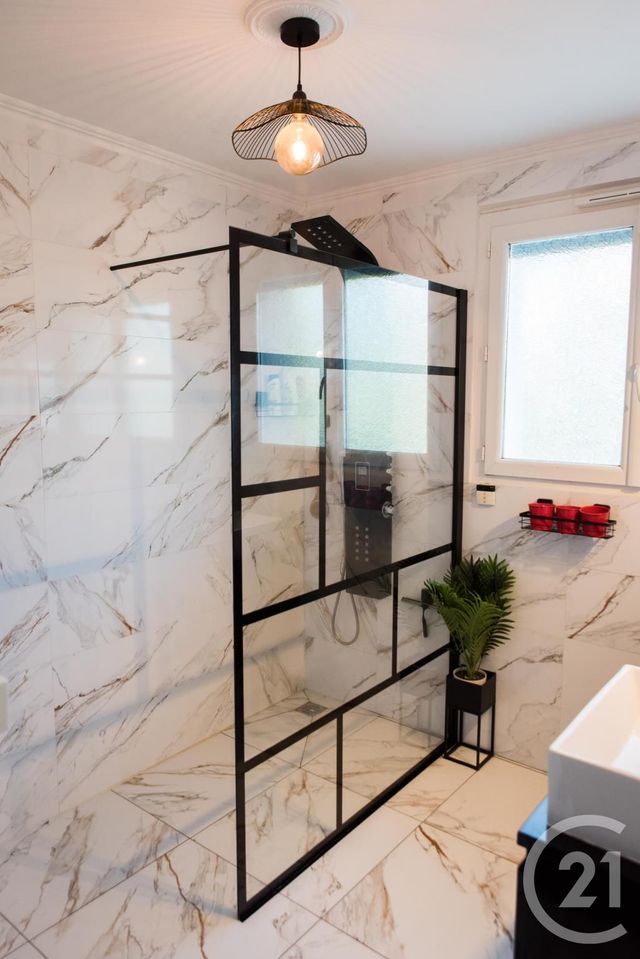 maison à vendre - 5 pièces - 169.5 m2 - SATHONAY CAMP - 69 - RHONE-ALPES - Century 21 Agence Du Camp