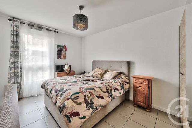 Appartement F3 à vendre - 3 pièces - 62.2 m2 - SATHONAY CAMP - 69 - RHONE-ALPES - Century 21 Agence Du Camp