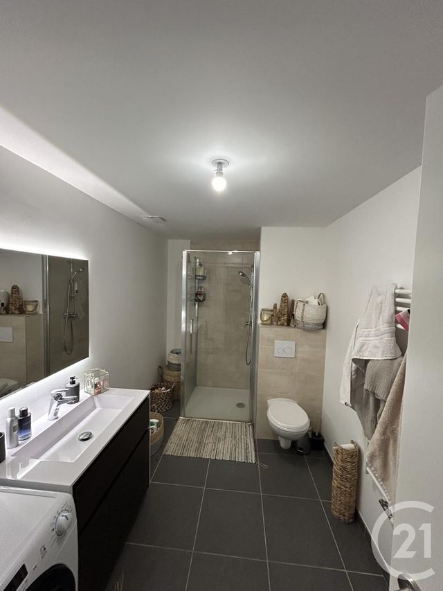 Appartement F2 à louer - 2 pièces - 45.0 m2 - LYON - 69005 - RHONE-ALPES - Century 21 Agence Du Camp