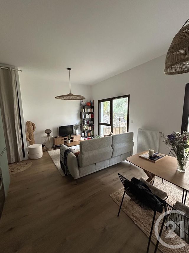 Appartement F2 à louer - 2 pièces - 45.0 m2 - LYON - 69005 - RHONE-ALPES - Century 21 Agence Du Camp