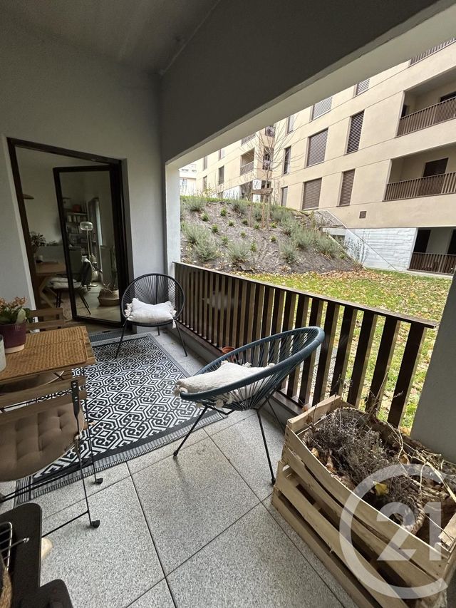 Appartement F2 à louer - 2 pièces - 45.0 m2 - LYON - 69005 - RHONE-ALPES - Century 21 Agence Du Camp