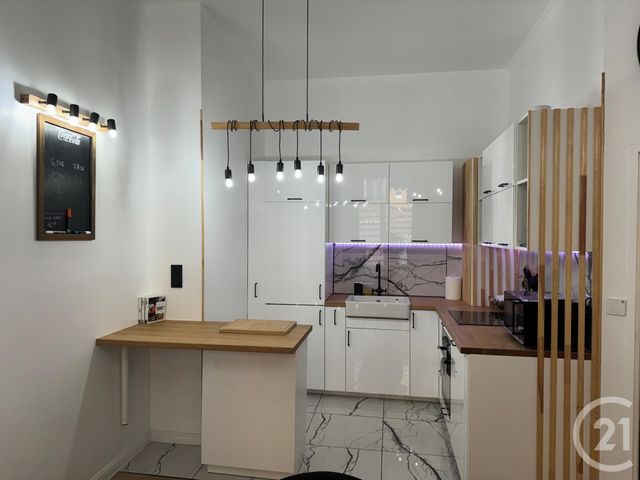 Appartement F2 à louer - 2 pièces - 42.25 m2 - LYON - 69001 - RHONE-ALPES - Century 21 Agence Du Camp