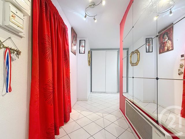 Appartement T3 à vendre - 3 pièces - 76.68 m2 - SATHONAY CAMP - 69 - RHONE-ALPES - Century 21 Agence Du Camp