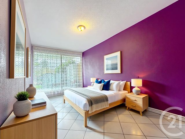 Appartement T3 à vendre - 3 pièces - 76.68 m2 - SATHONAY CAMP - 69 - RHONE-ALPES - Century 21 Agence Du Camp