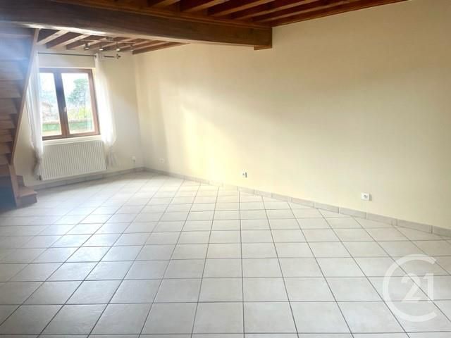 Appartement F3 à louer - 3 pièces - 78.0 m2 - GENAY - 69 - RHONE-ALPES - Century 21 Agence Du Camp