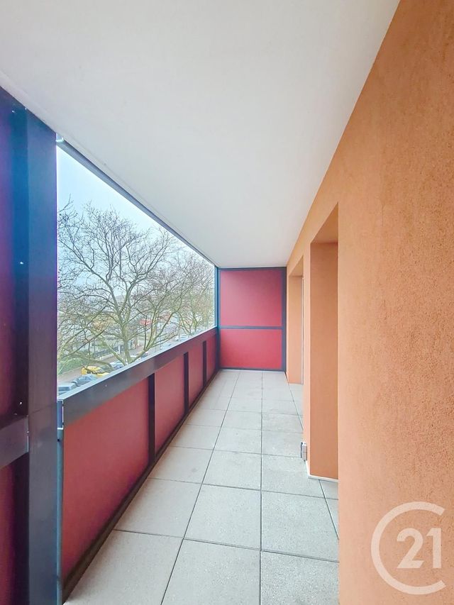 Appartement F2 à louer - 2 pièces - 39.25 m2 - VENISSIEUX - 69 - RHONE-ALPES - Century 21 Agence Du Camp