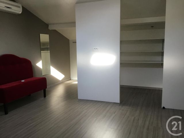 maison à louer - 3 pièces - 80.0 m2 - MIRIBEL - 01 - RHONE-ALPES - Century 21 Agence Du Camp