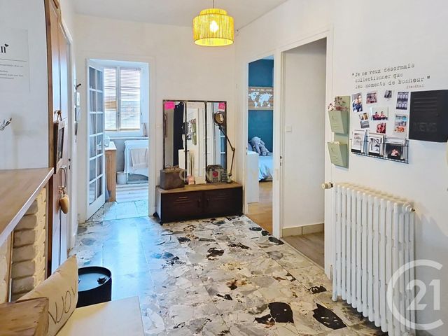 Appartement F4 à vendre - 4 pièces - 120.0 m2 - SATHONAY CAMP - 69 - RHONE-ALPES - Century 21 Agence Du Camp