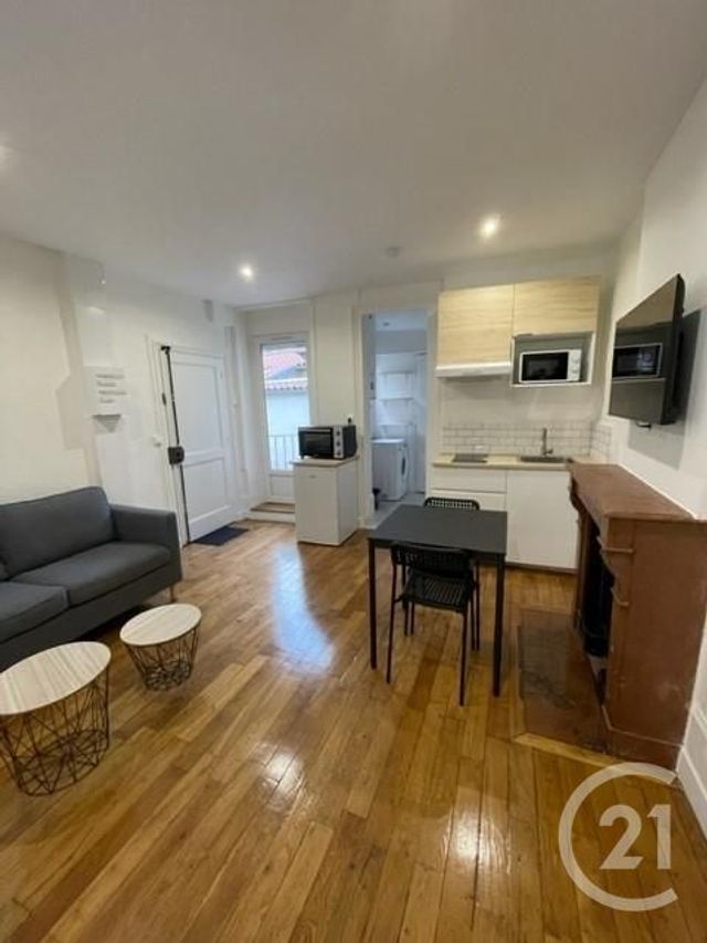 Appartement F2 à louer - 2 pièces - 33.15 m2 - SATHONAY CAMP - 69 - RHONE-ALPES - Century 21 Agence Du Camp