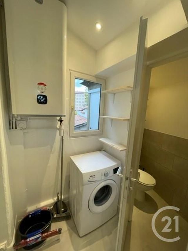 Appartement F2 à louer - 2 pièces - 33.15 m2 - SATHONAY CAMP - 69 - RHONE-ALPES - Century 21 Agence Du Camp