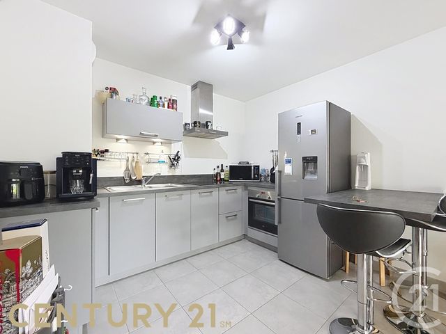 Appartement T2 à vendre - 2 pièces - 42.0 m2 - SATHONAY CAMP - 69 - RHONE-ALPES - Century 21 Agence Du Camp