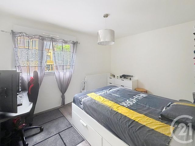 Appartement T2 à vendre - 2 pièces - 42.75 m2 - SATHONAY CAMP - 69 - RHONE-ALPES - Century 21 Agence Du Camp