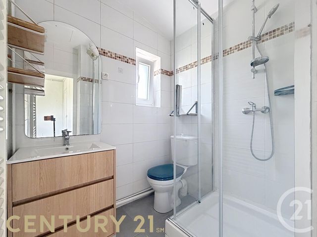 Appartement T3 à vendre - 3 pièces - 54.84 m2 - NEUVILLE SUR SAONE - 69 - RHONE-ALPES - Century 21 Agence Du Camp