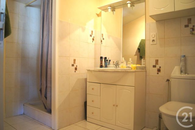 maison à louer - 2 pièces - 50.0 m2 - MIRIBEL - 01 - RHONE-ALPES - Century 21 Agence Du Camp
