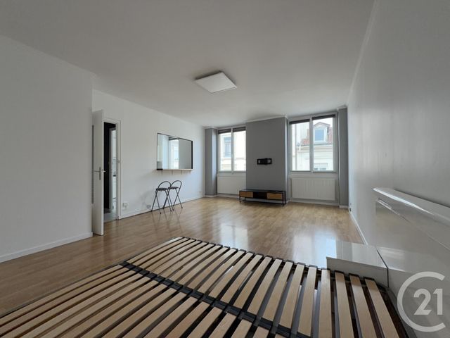 Appartement T1 à vendre - 1 pièce - 40.4 m2 - LYON - 69006 - RHONE-ALPES - Century 21 Agence Du Camp