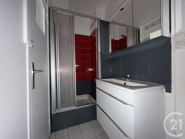 Appartement T1 à vendre - 1 pièce - 40.4 m2 - LYON - 69006 - RHONE-ALPES - Century 21 Agence Du Camp