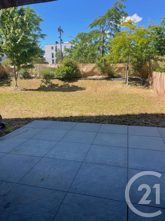 Appartement F3 à louer - 3 pièces - 62.3 m2 - SATHONAY CAMP - 69 - RHONE-ALPES - Century 21 Agence Du Camp