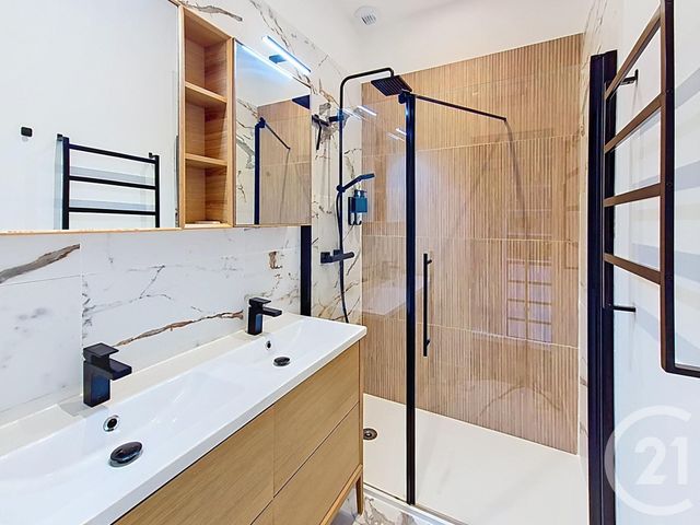Appartement F2 à vendre - 2 pièces - 49.0 m2 - SATHONAY CAMP - 69 - RHONE-ALPES - Century 21 Agence Du Camp