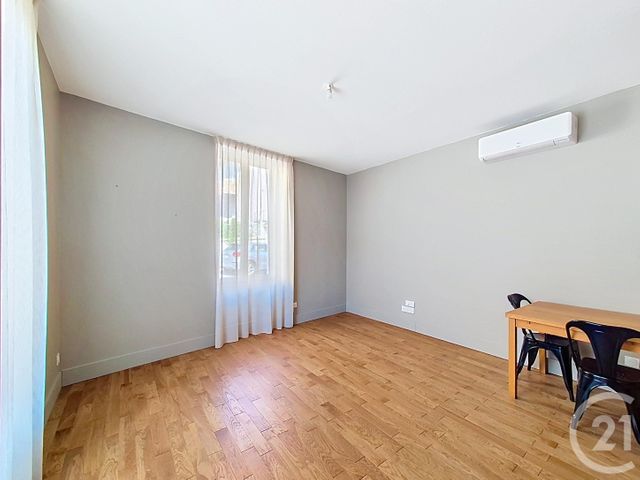 Appartement F2 à vendre - 2 pièces - 49.0 m2 - SATHONAY CAMP - 69 - RHONE-ALPES - Century 21 Agence Du Camp